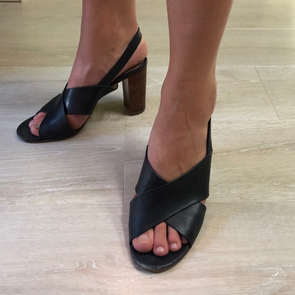 Ann Taylor blue leather shoes with block heels